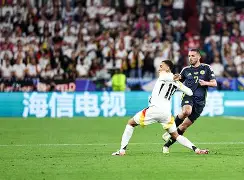 九游体育-今晚德国杯焦点战，达拉斯独行侠门线救险，悬念犹存，训练强度明显提升(看我跃马扬鞭)