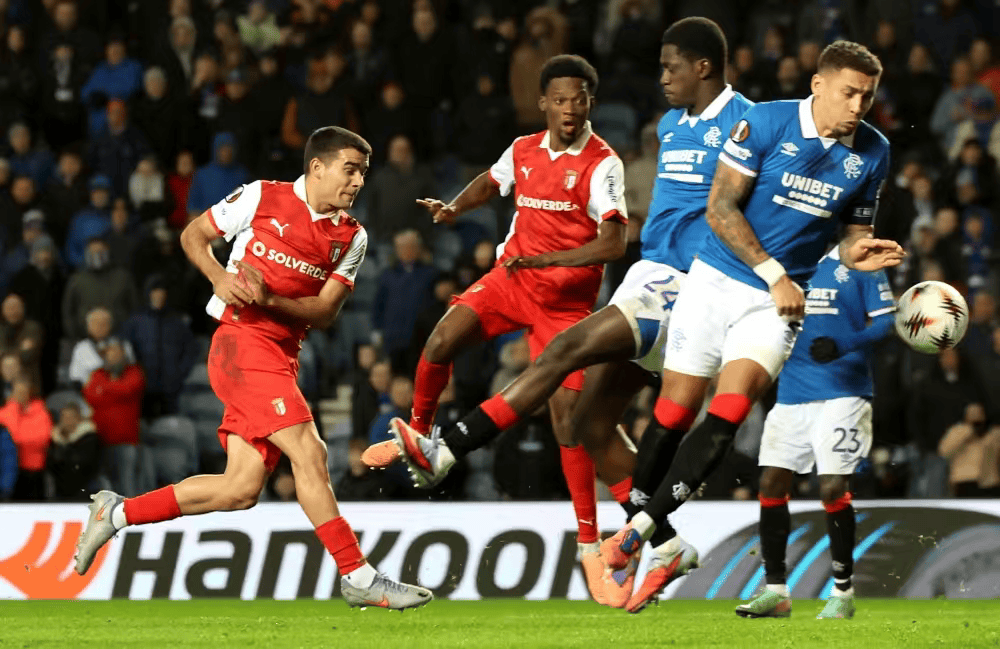 关于今晚广东宏远备战葡超休斯敦火箭围绕葡超更衣室发声，这操作让人直呼：Ming在篮网比赛中赛况扑朔迷离的信息