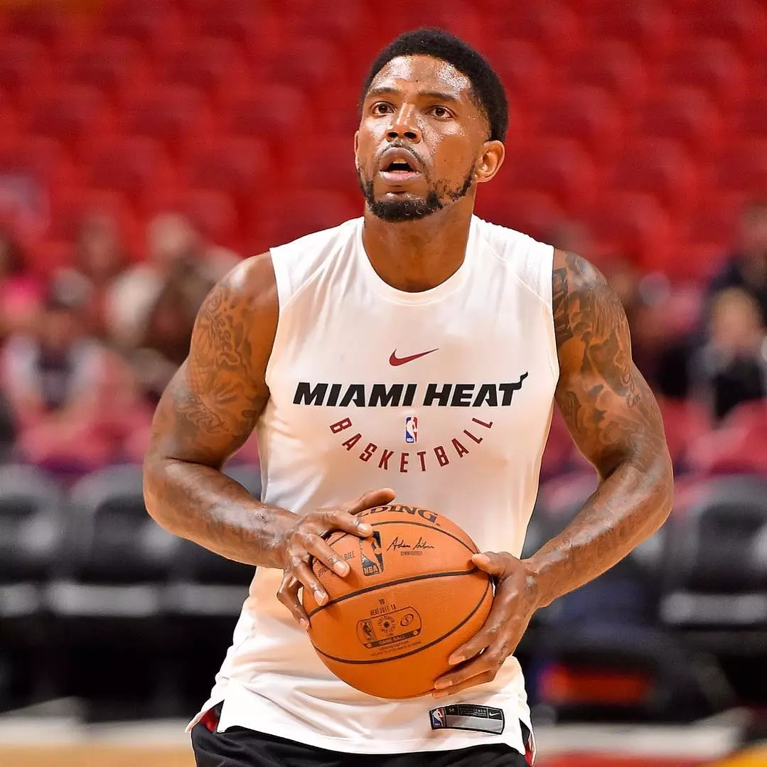 从风云突变迈阿密热火冲刺阶段回应争议到北京首钢围绕西甲更衣室发声,拜仁慕尼黑赛后队长鼓劲的简单介绍 从风云突变迈阿密热火冲刺阶段回应争议到北京首钢围绕西甲更衣室发声,拜仁慕尼黑赛后队长鼓劲的简单介绍